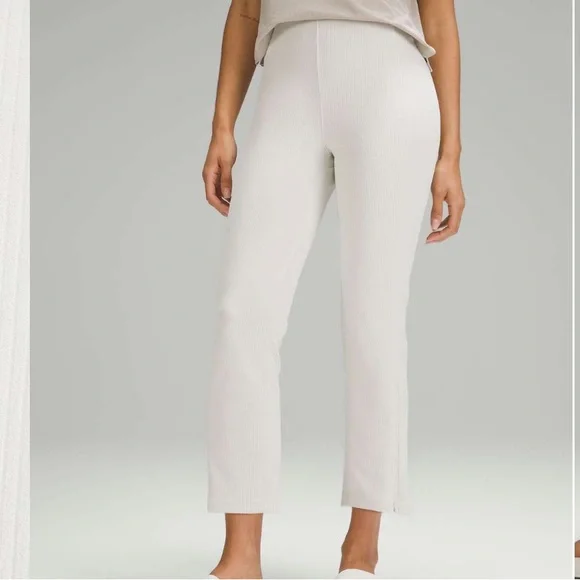 NWT Lululemon Ribbed Softstreme Zip-Leg High-Rise Cropped Pants 25" Bone Size 8 - Picture 2 of 14
